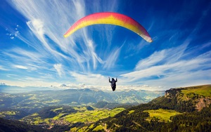 Серфинг, картинг, прыжки с парашютом и другие идеи для активного отдыха